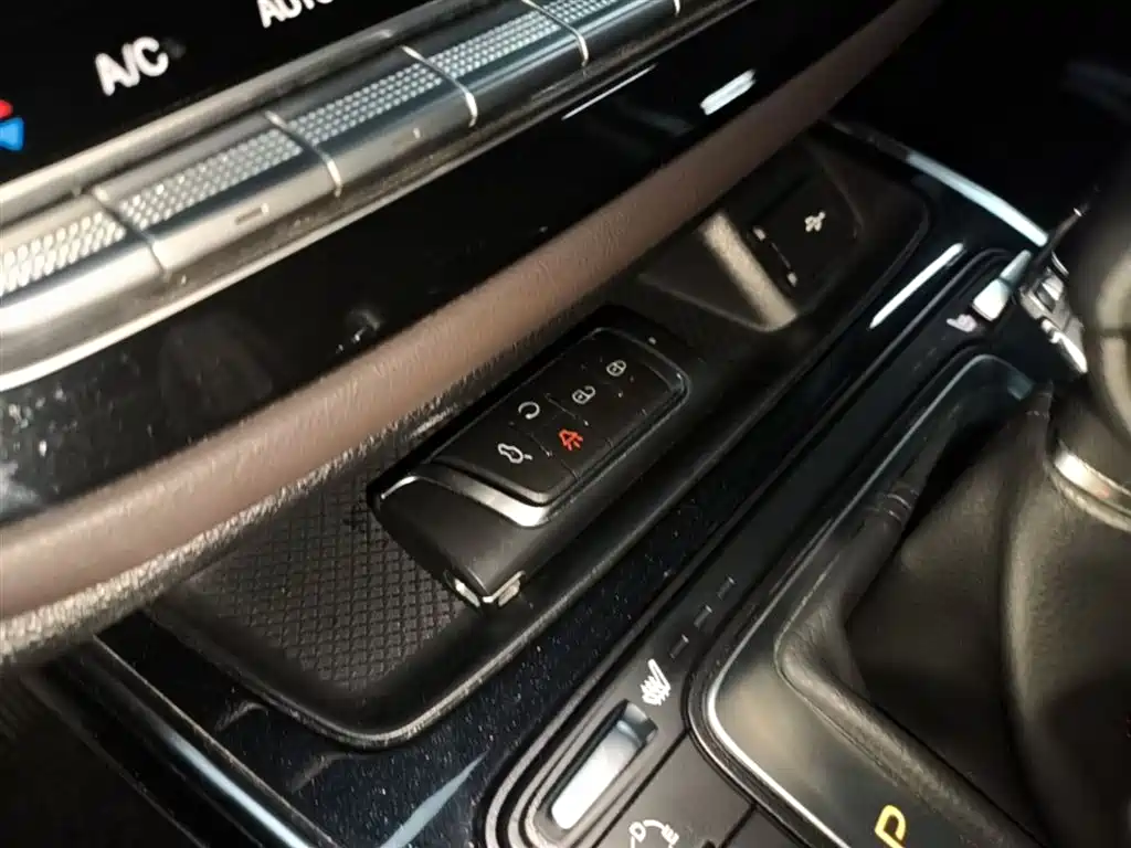 GAC Trumpchi Trumpchi M6 2019 270T DCT Premium Edition (6-seater) (China VI) фото 9