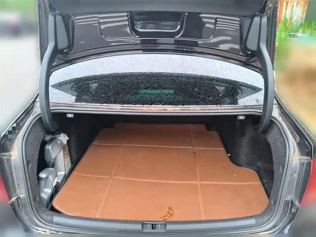 Volkswagen Passat 2014 1.8TSI DSG Executive Edition фото 10