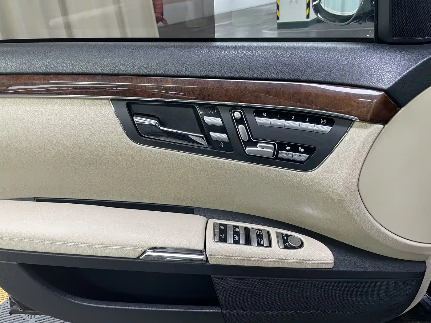Mercedes-Benz S-Class 2008 Model S 500 L 4MATIC фото 18
