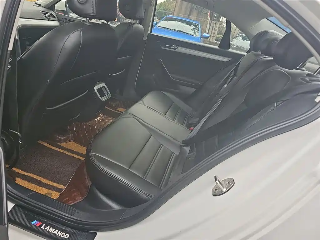 Volkswagen Lamando 2019 230TSI DSG Fashion Edition China VI фото 17