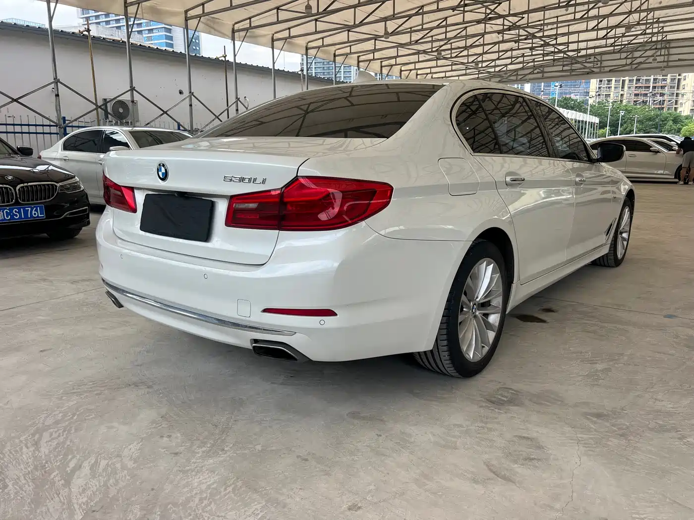 BMW 5 Series 2018 525Li Luxury Package фото 12
