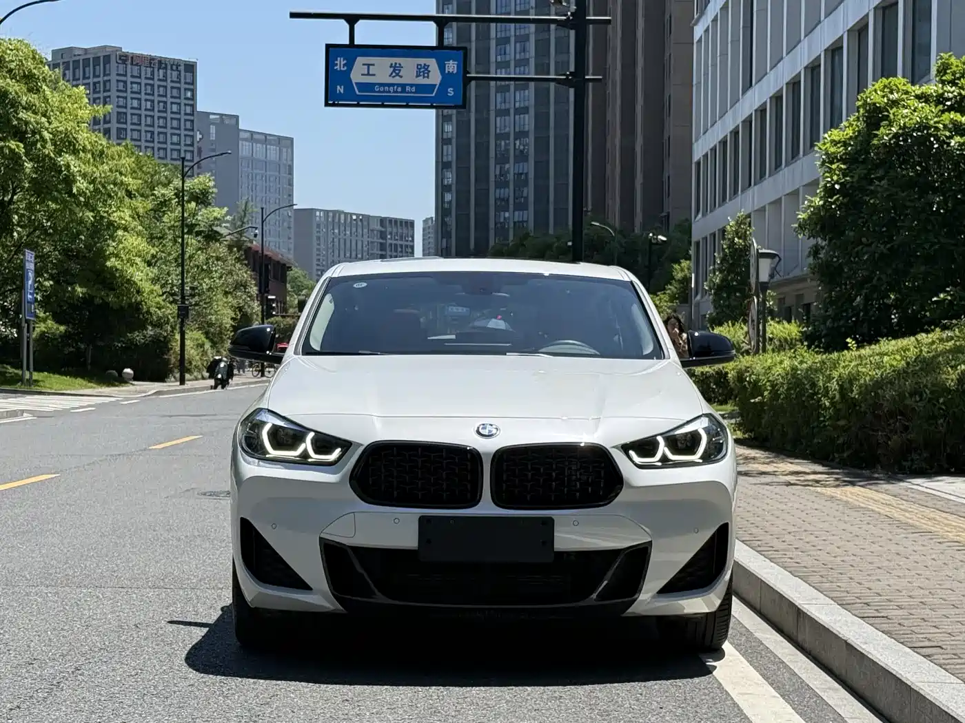 BMW X2 2023 sDrive25i M Sport Shadow Edition фото 2