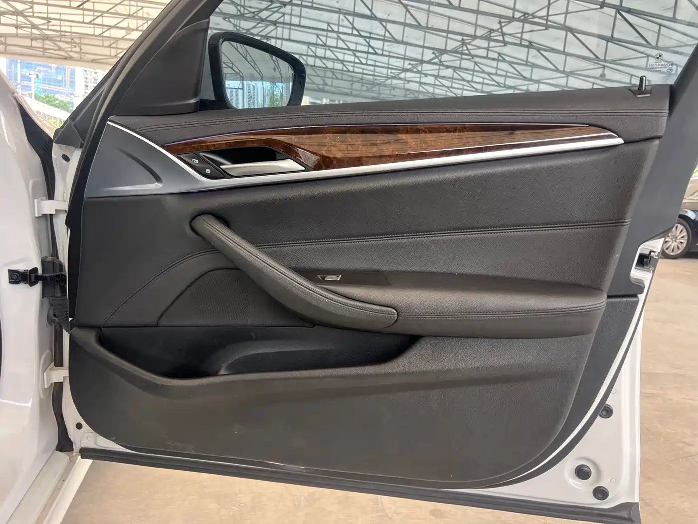 BMW 5 Series 2018 525Li Luxury Package фото 18