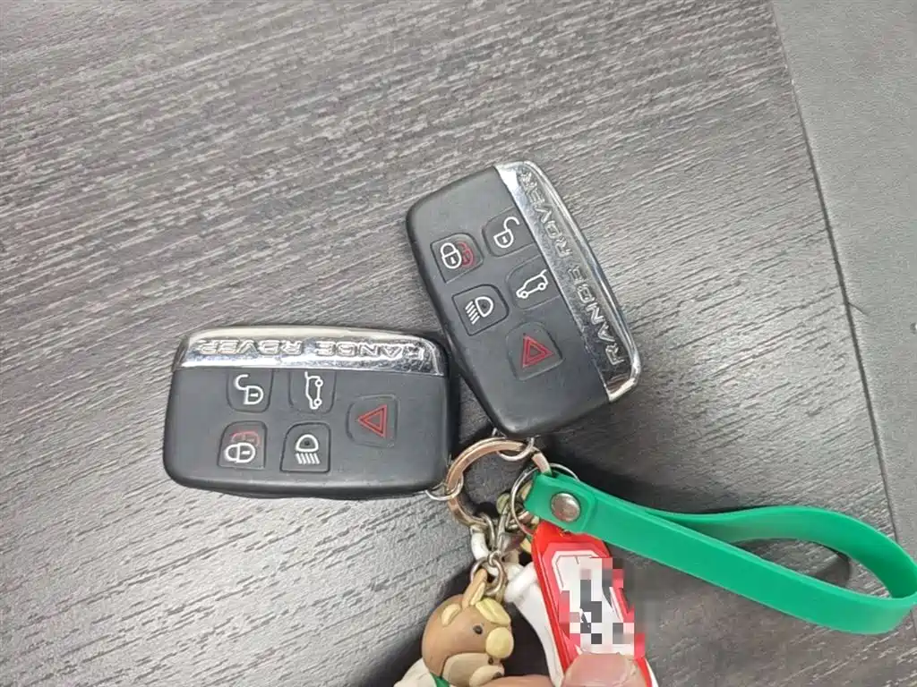 Land Rover Range Rover Evoque 2015 2.0T 5-Door Dynamic Edition фото 9