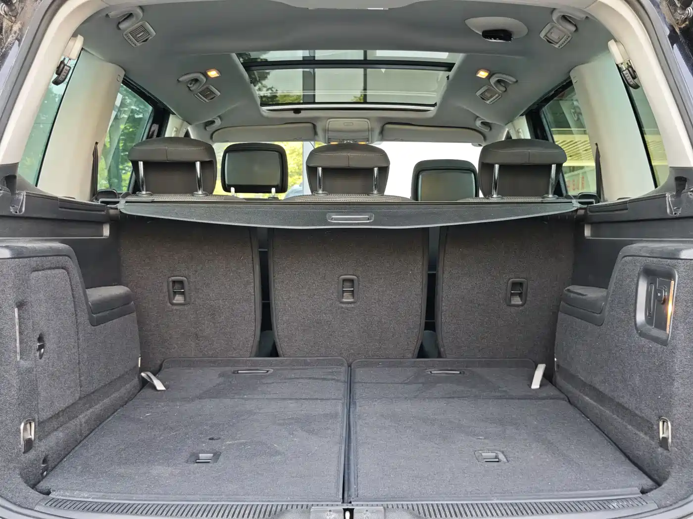 Volkswagen Sharan 2015 1.8TSI Comfort фото 11