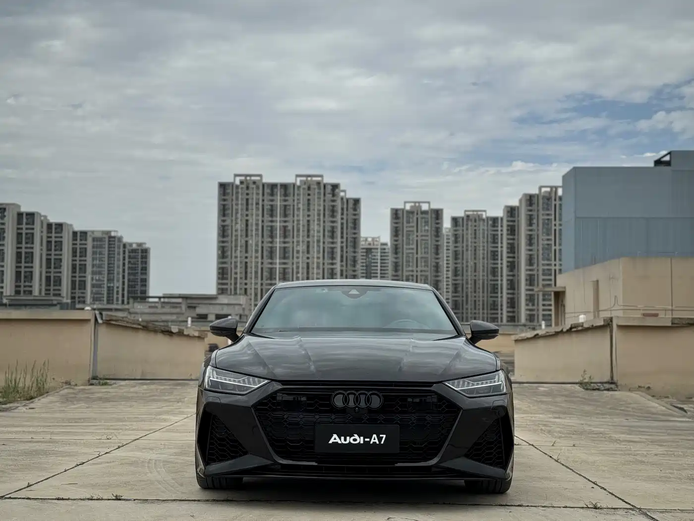 Audi A7 2023 Model 45 TFSI Premium Selection Edition фото 2