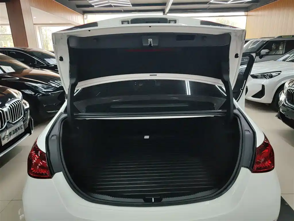 Mercedes-Benz C-Class 2022 C 200 L Sport Version фото 19