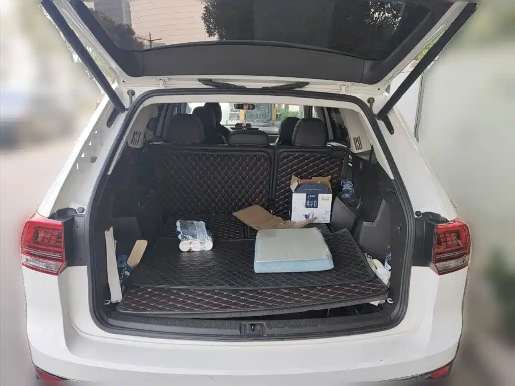 Volkswagen Teramont 2019 330TSI 2WD Luxury China VI фото 10