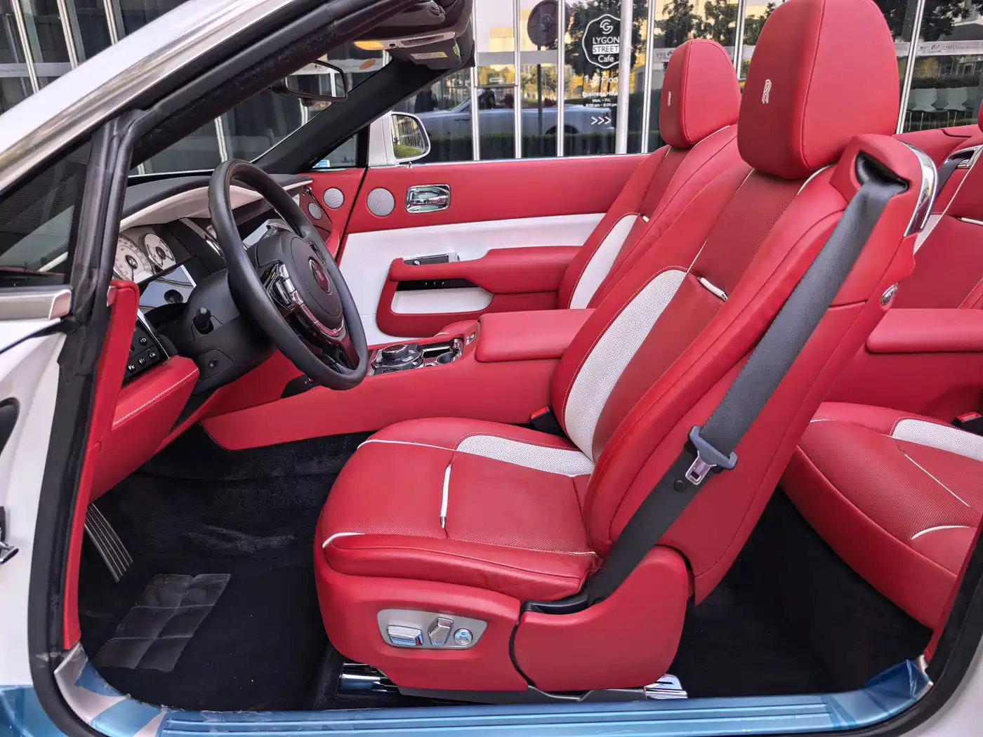 Rolls-Royce Dawn 2021 2018 6.6T Standard