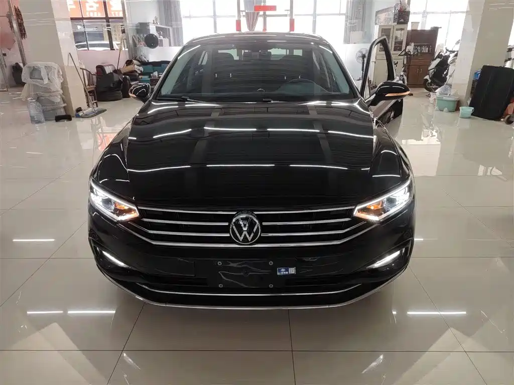 Volkswagen Magotan 2020 330TSI DSG Leading фото 3