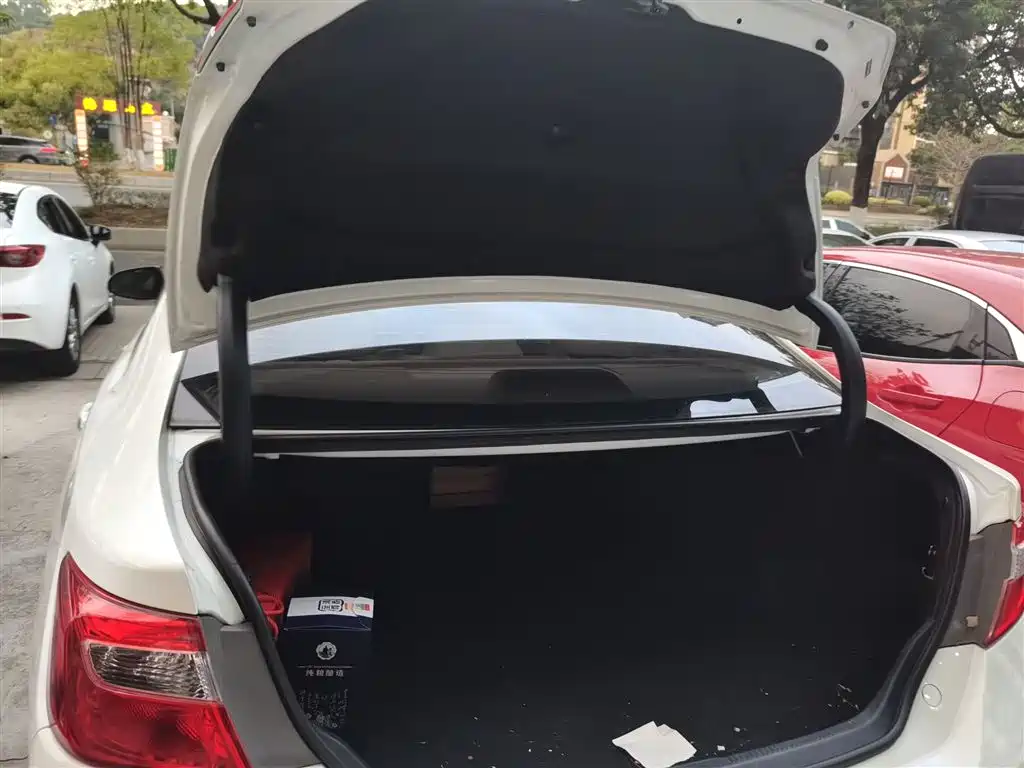 Toyota Camry 2013 2.5G Comfort фото 15
