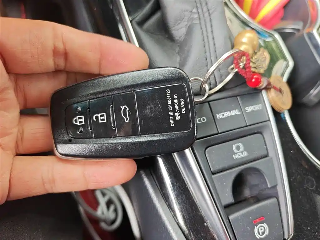 Toyota Camry 2018 2.5S Trend Edition фото 12