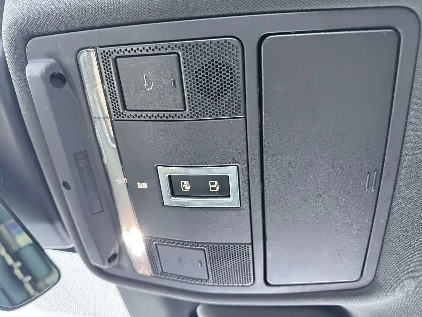 Land Rover Range Rover Evoque 2020 Model 249PS R-DYNAMIC S Gloss Black Sport Edition фото 15