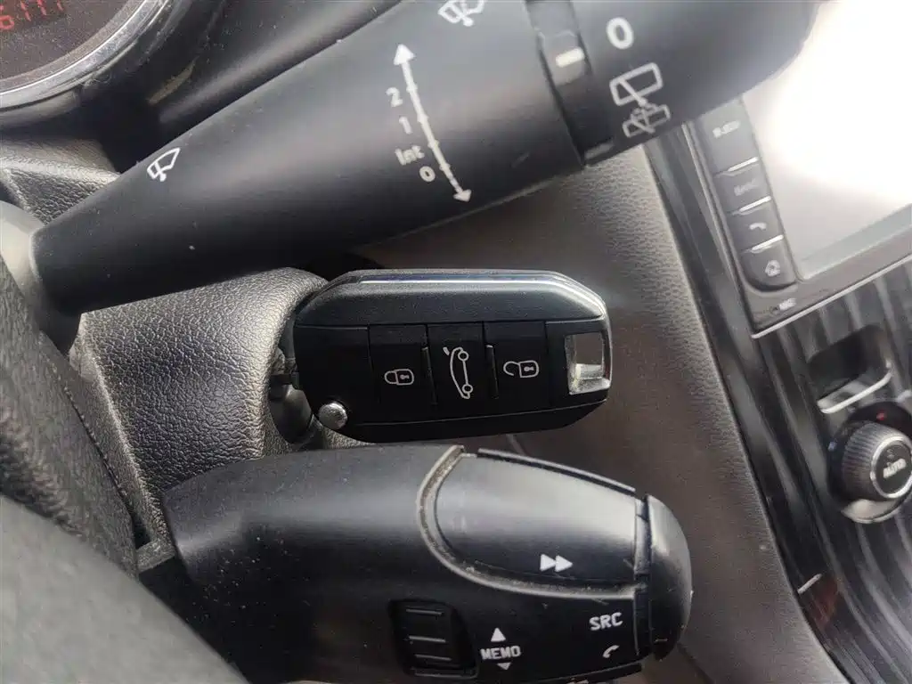 Peugeot 3008 2015 1.6THP Automatic Trend Edition фото 17