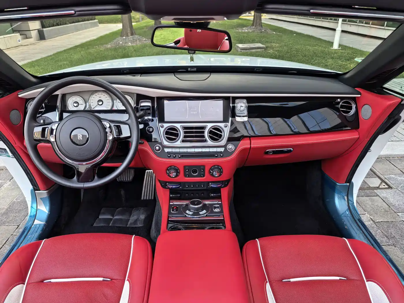 Rolls-Royce Dawn 2021 2018 6.6T Standard