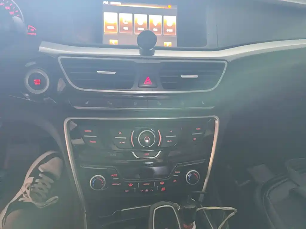Geely Borui 2015 2015 1.8T Flagship