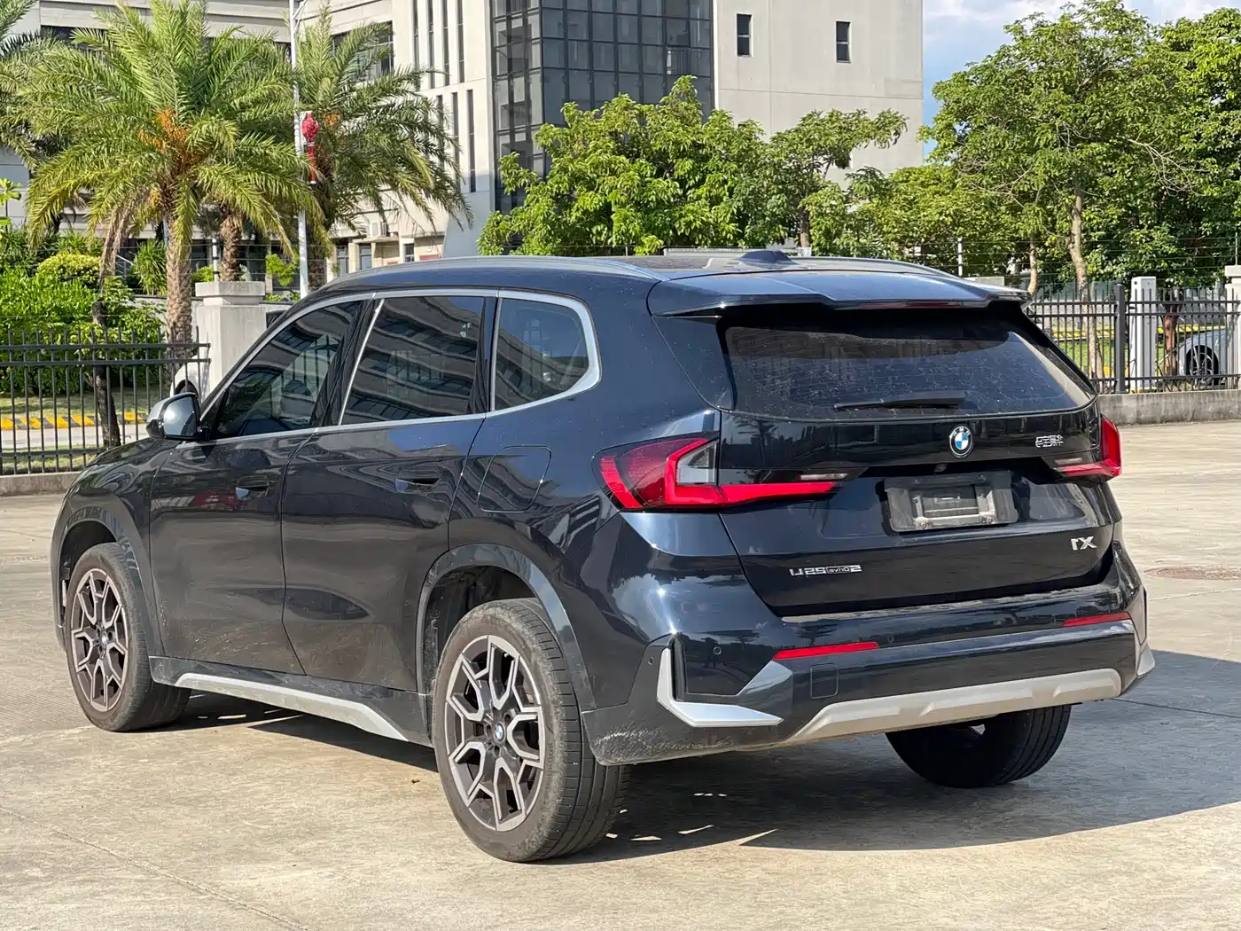 BMW X1 2023 sDrive25Li X Design Package фото 7