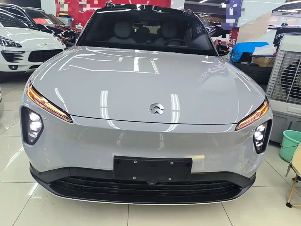 Фото 3 - NIO ES6