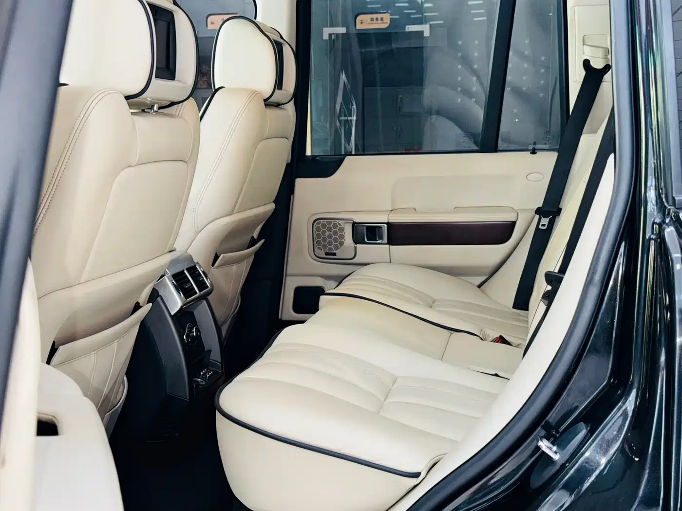 Land Rover Range Rover 2012 5.0 NA V8 фото 6