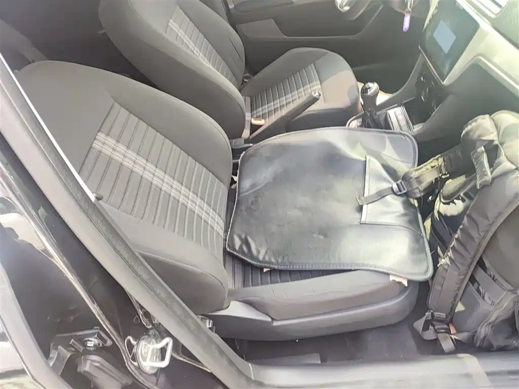 Volkswagen Lavida 2019 Lavida Start 1.5L Manual Trend (China VI) фото 25