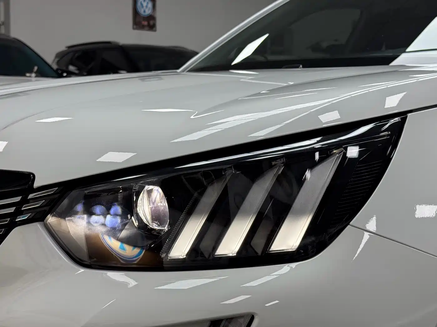 Peugeot 2008 2022 230THP THE ONE фото 21