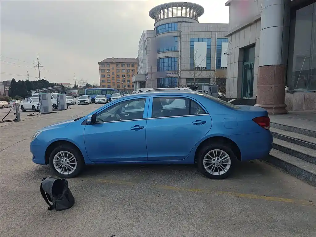 BYD e5 2018 Mobility Edition фото 5