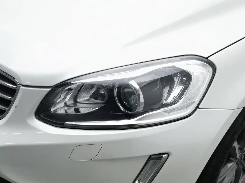 Photo 7 - Volvo XC60