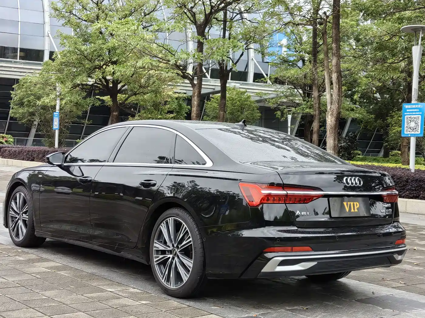 Audi A6L 2023 Facelift 55 TFSI quattro Exclusive Dynamic фото 6