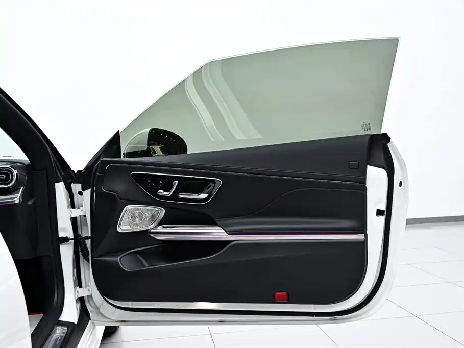 Mercedes-Benz CLE 2024 CLE 260 Convertible Coupe фото 23