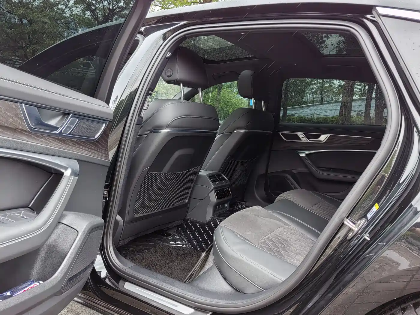 Audi A6L 2023 Facelift 55 TFSI quattro Exclusive Dynamic фото 13