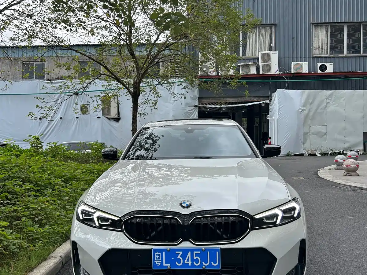 BMW 3 Series 2025 2025 330Li M Sport Night Edition