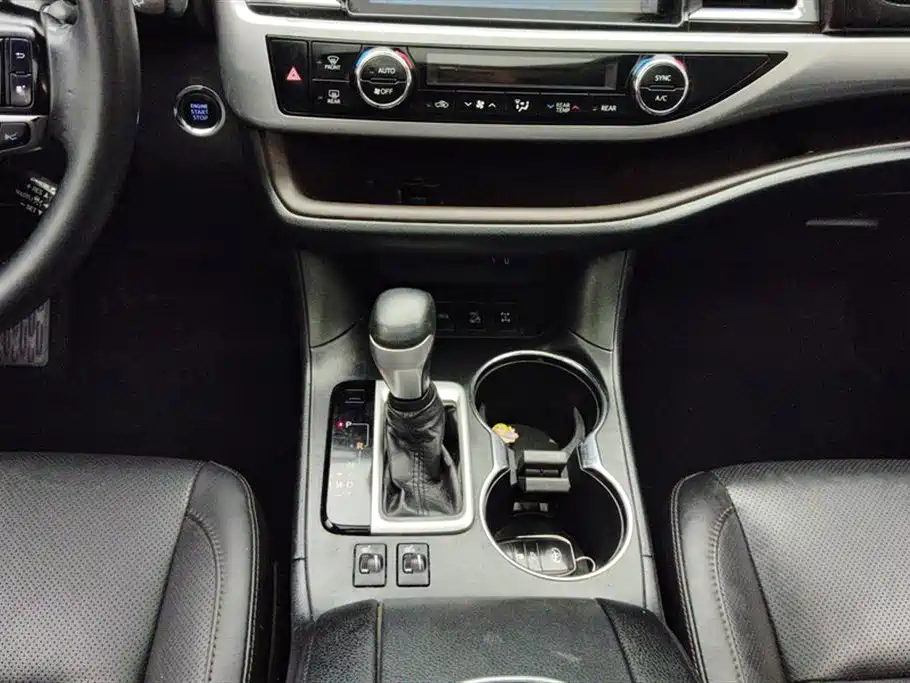 Toyota Highlander 2018 2.0T 4WD Premium 7-seater (China V) фото 16