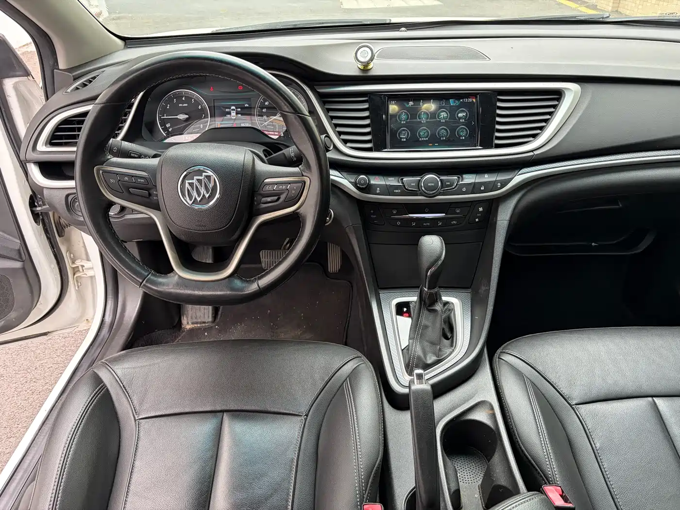 Buick Excelle 2019 18T Auto Connected Elite China VI фото 7