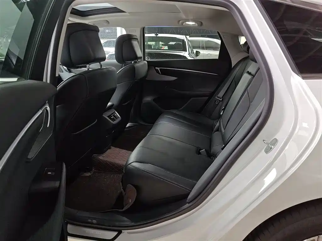 Buick LaCrosse 2023 28T Premium Edition фото 13