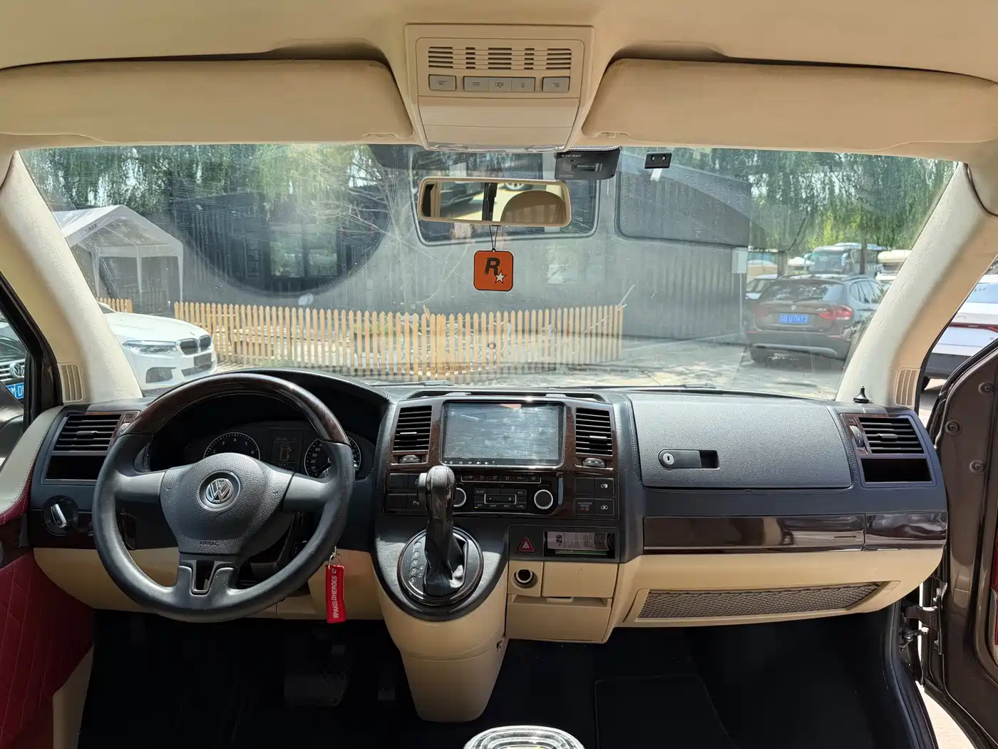 Volkswagen Caravelle 2015 2015 2.0TSI 4WD Comfort