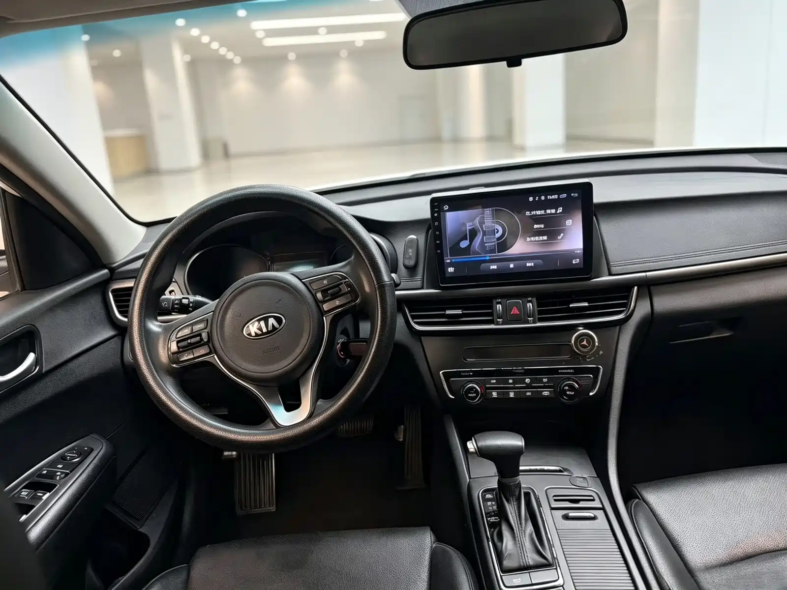 Фото 7 - Kia K5