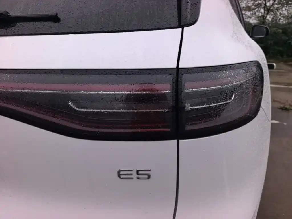 Фото 8 - Geely Galaxy Galaxy E5