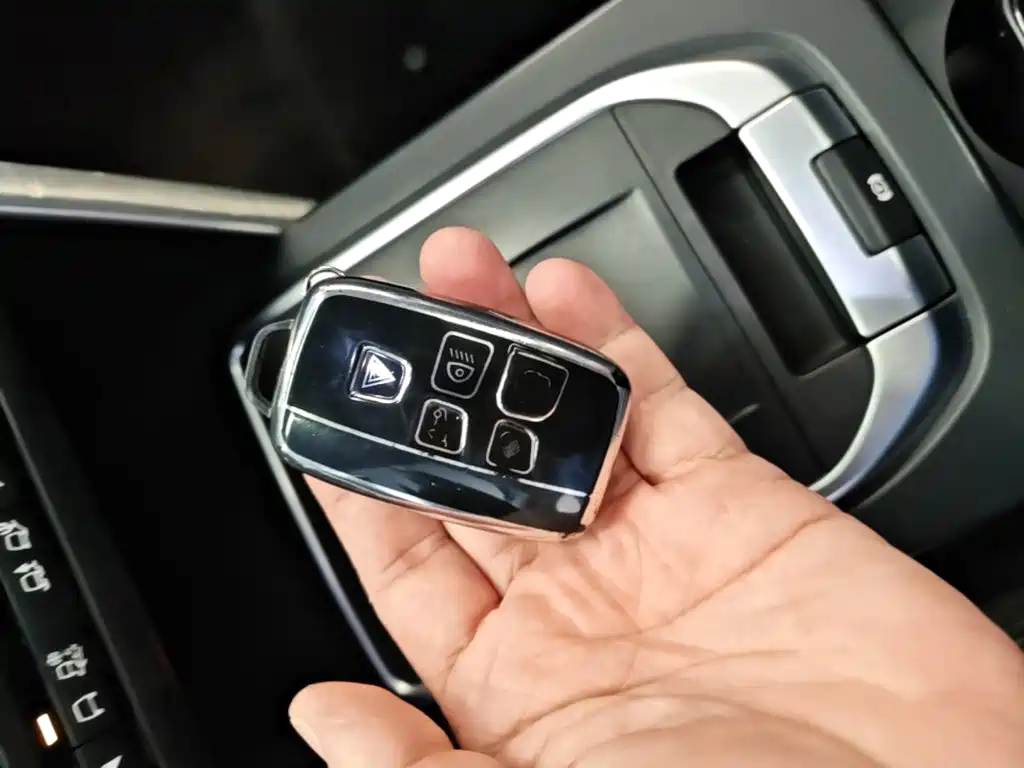 Фото 14 - Land Rover Discovery Sport