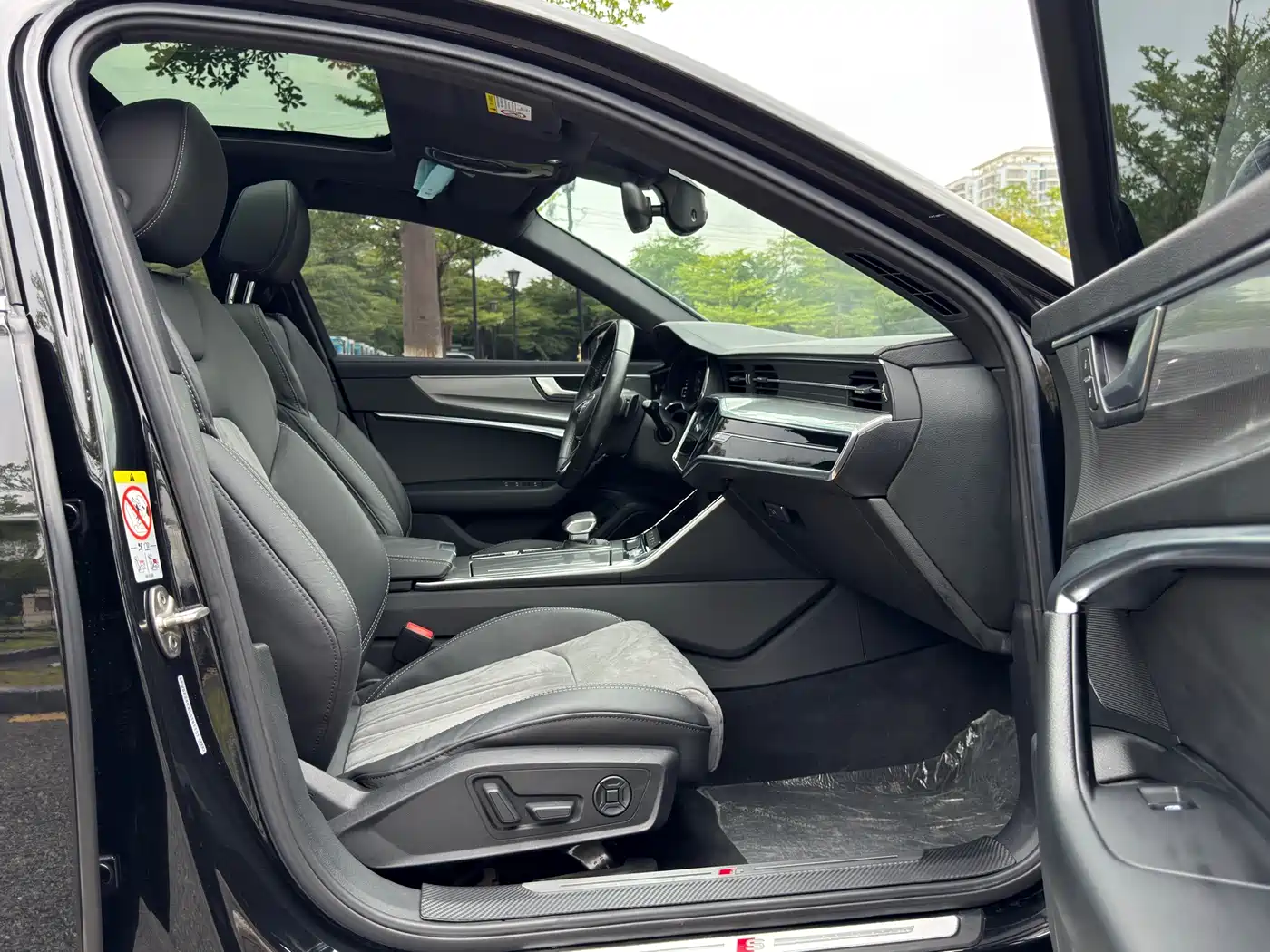 Audi A6L 2021 45 TFSI Exclusive Sport фото 14