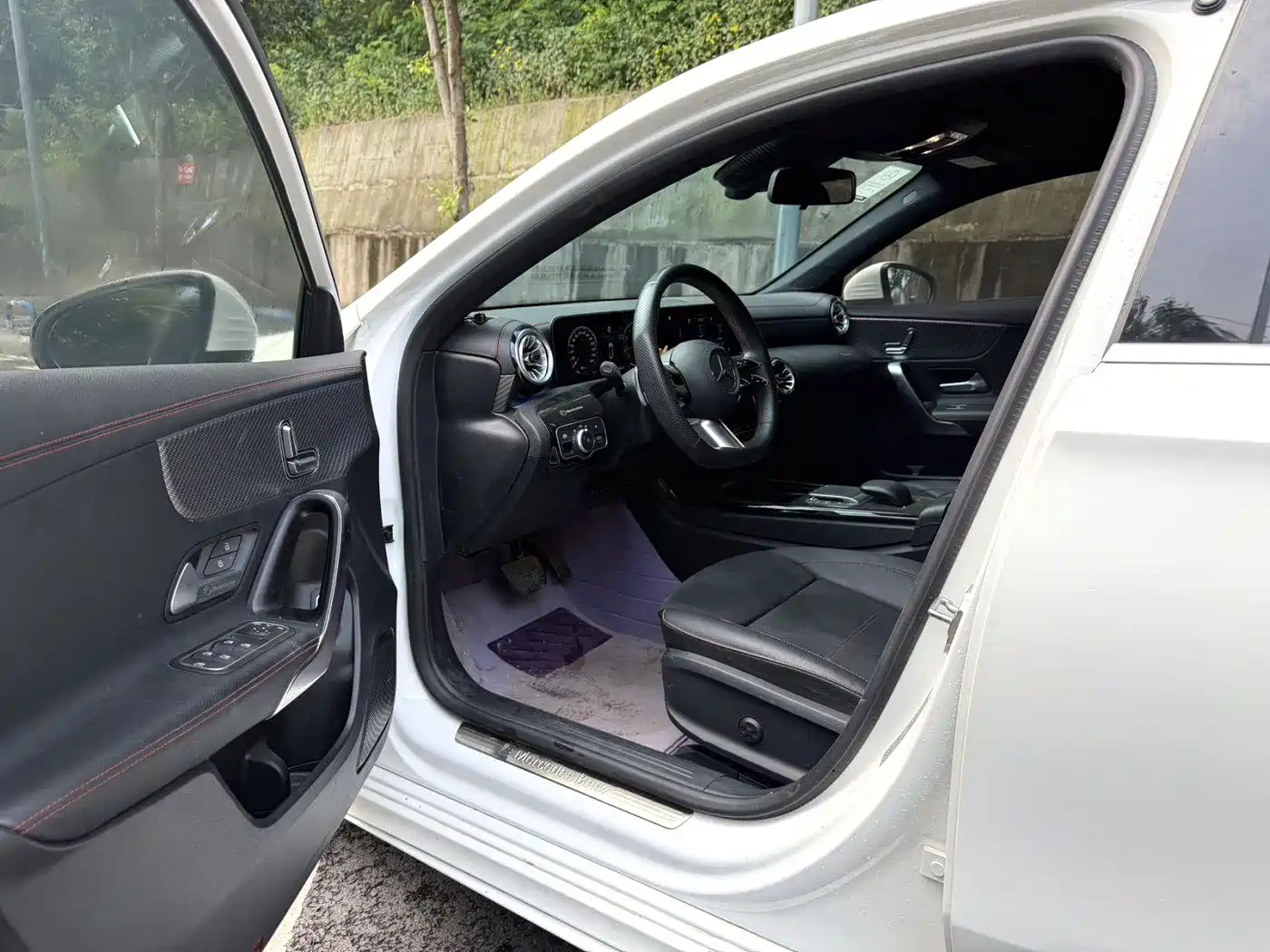 Mercedes-Benz A-Class 2023 A 200 L Fashion фото 5