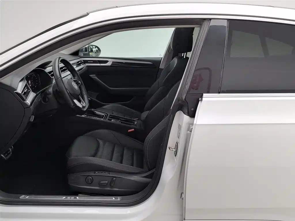 Volkswagen FAW-Volkswagen CC 2021 380TSI Eye-catching Edition фото 10