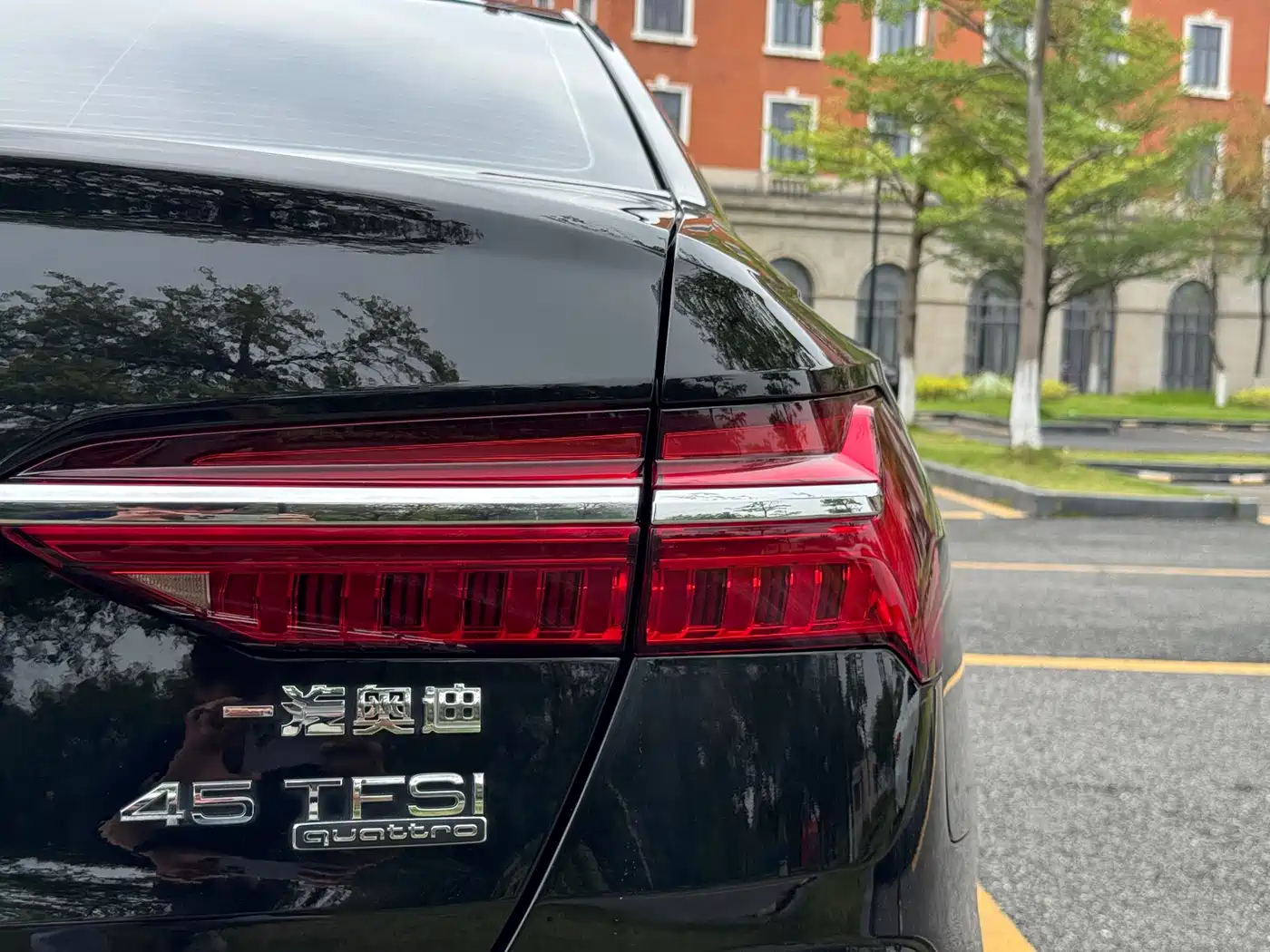 Audi A6L 2021 45 TFSI Exclusive Sport фото 10