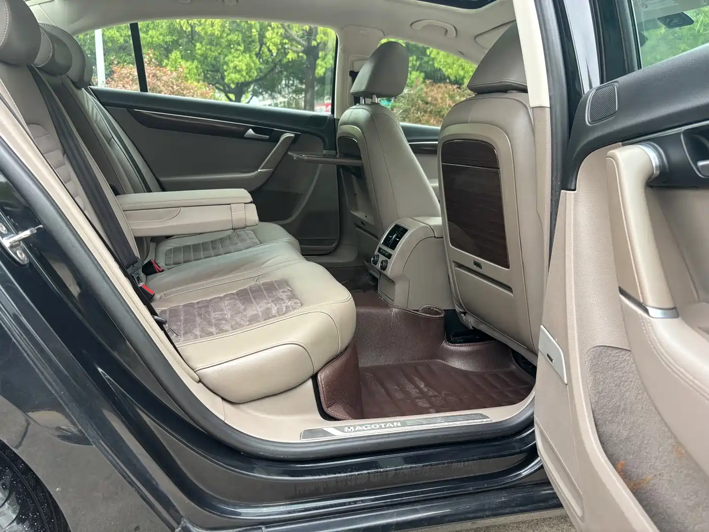Volkswagen Magotan 2015 Facelift 1.8TSI Premium фото 9