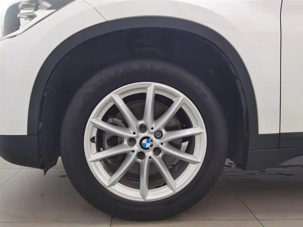 BMW X1 2016 sDrive18Li Fashion Model фото 17