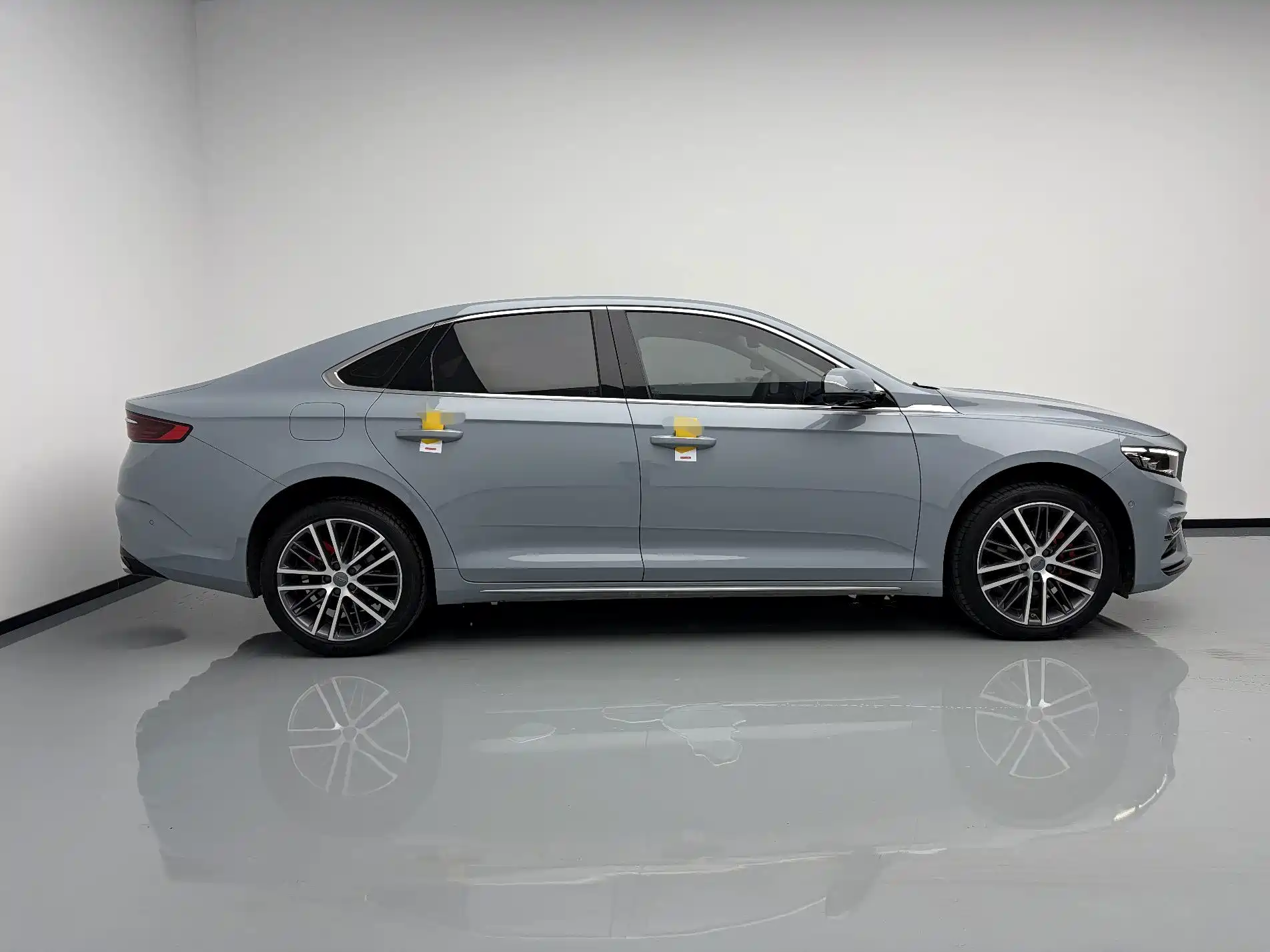Фото 6 - Geely Preface