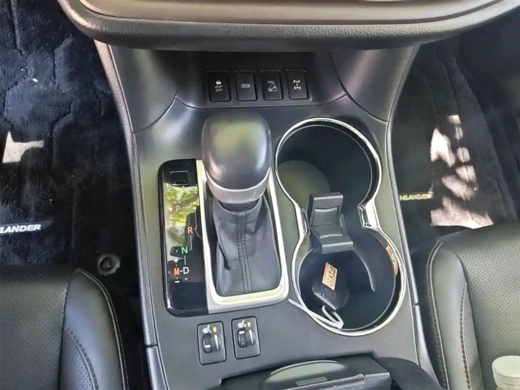 Toyota Highlander 2021 2.0T AWD Luxury 7-Seater фото 14