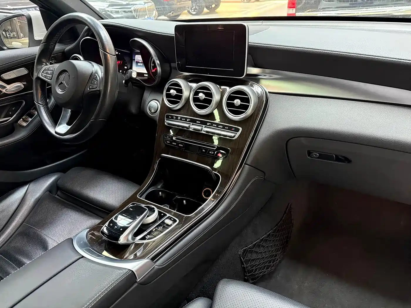Mercedes-Benz GLC 2017 GLC 260 4MATIC Dynamic фото 12