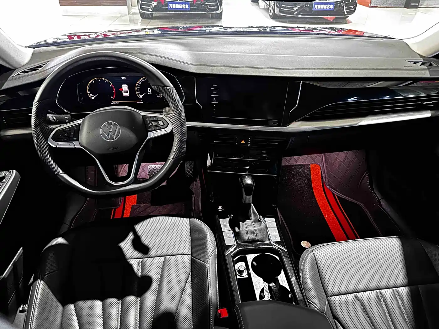 Volkswagen Passat 2025 Outstanding 330TSI Starlight Elite Edition фото 8