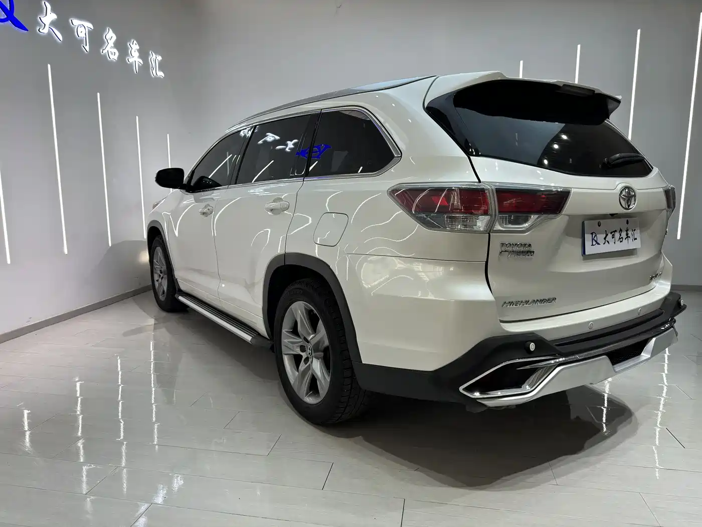 Toyota Highlander 2017 2.0T 4WD Premium 7-Seater фото 9