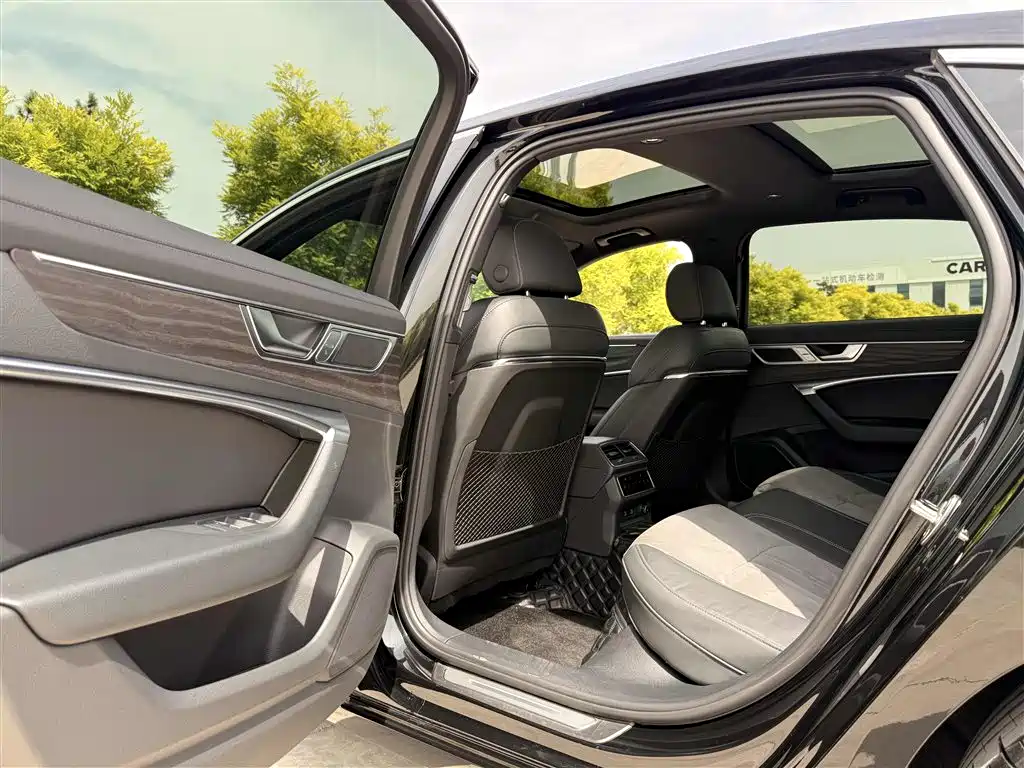 Audi A6L 2024 45 TFSI quattro Premium Dynamic фото 12